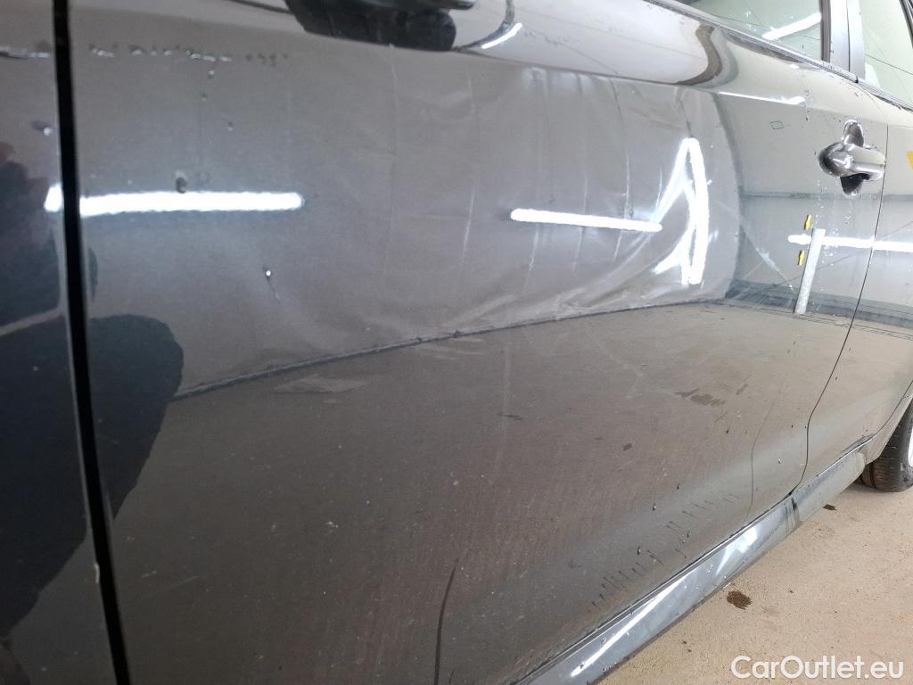  Toyota  Corolla TOYOTA  / 2018 / 5P / Berline Hybride 122h Dynamic Business Stage Acad #33