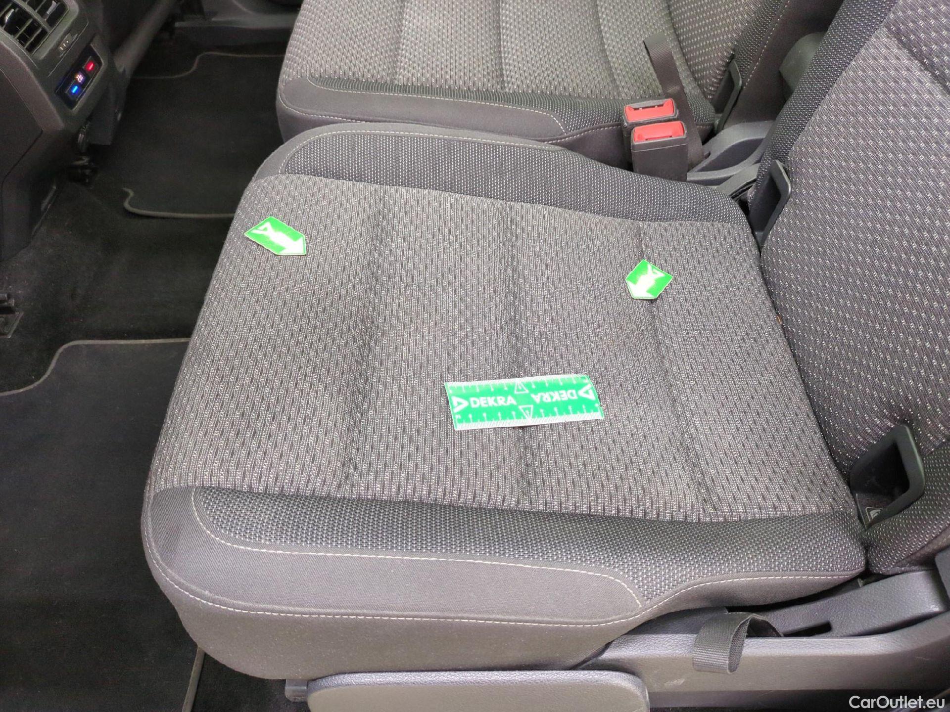 Volkswagen  Touran  IQ.Drive Start-Stop 2.0 TDI 150CV BVA7 E6dT #5