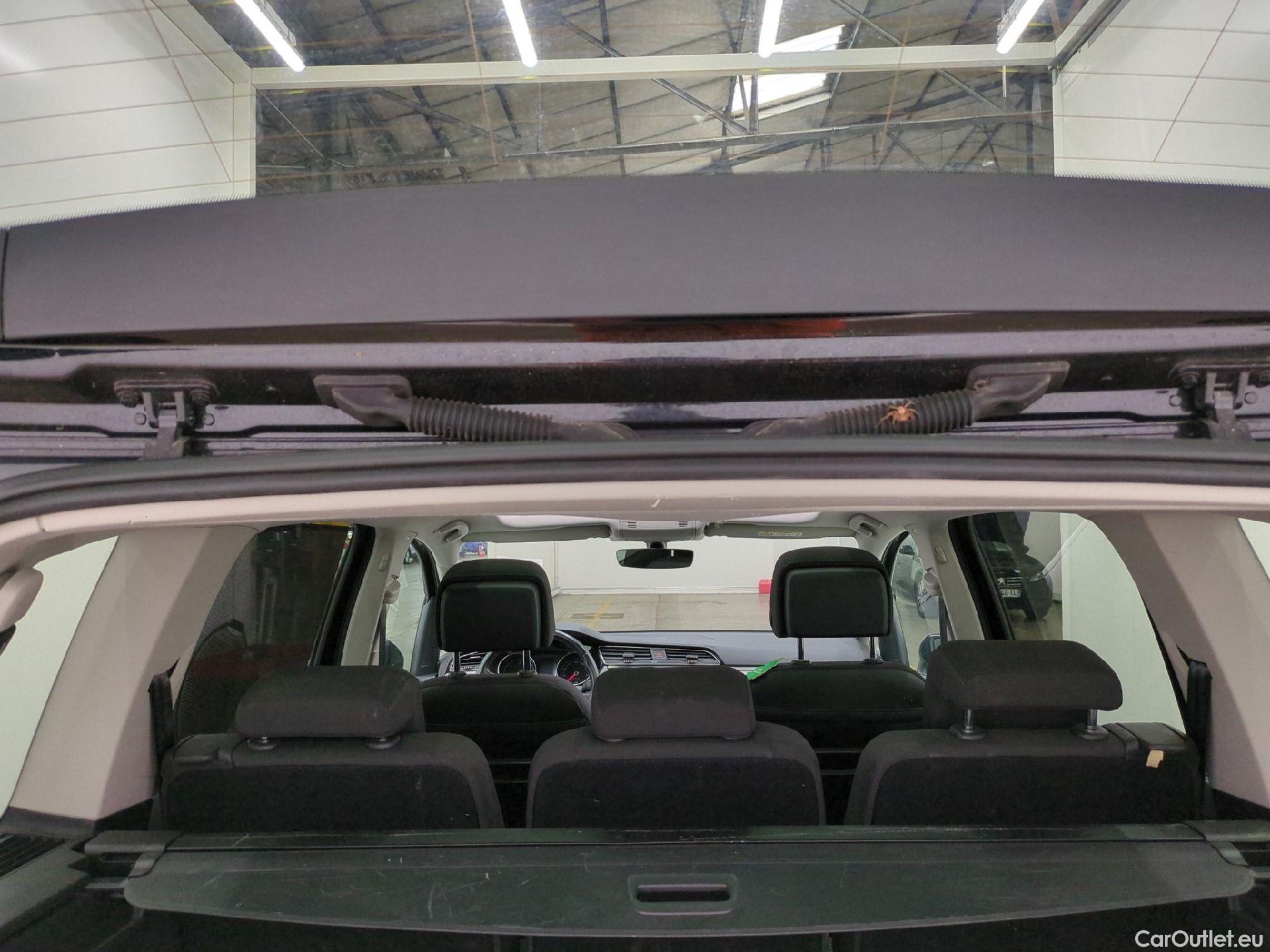  Volkswagen  Touran  IQ.Drive Start-Stop 2.0 TDI 150CV BVA7 E6dT #22