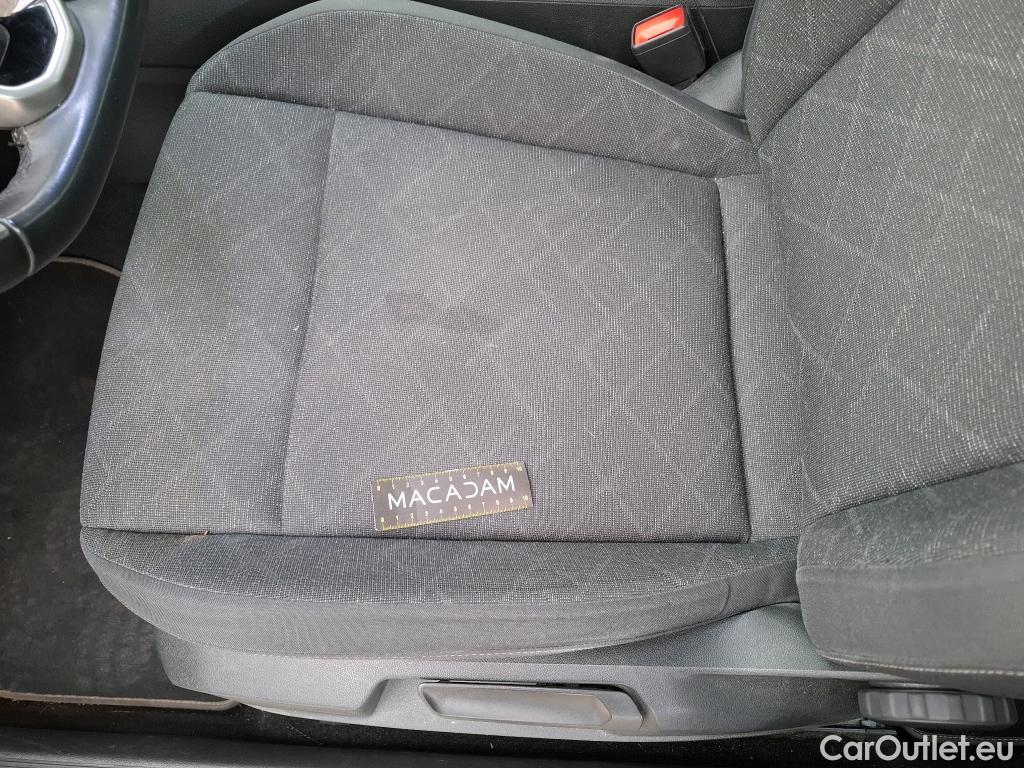  Volkswagen  Golf  VOLKSWAGEN SW / 2020 / 5P / Break 2.0 TDI SCR 115 DSG7 Life Business #25