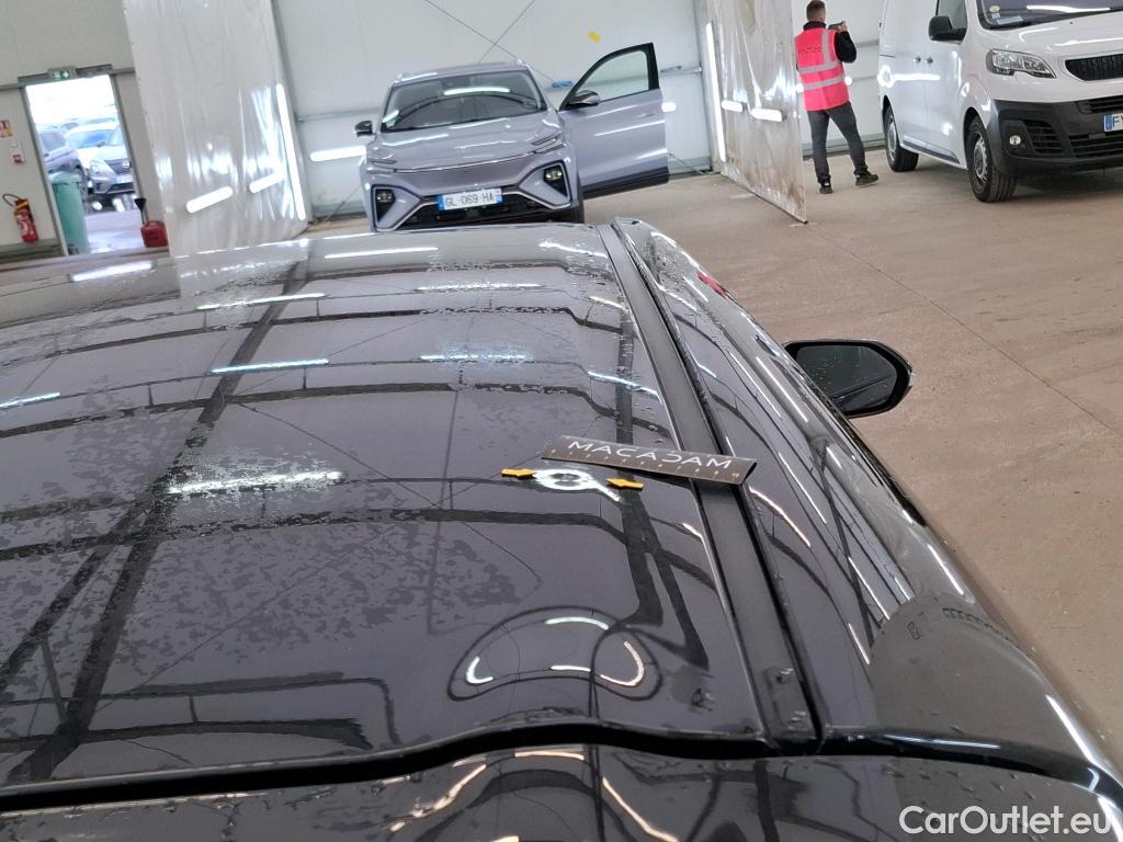  Toyota  Corolla TOYOTA  / 2018 / 5P / Berline Hybride 122h Dynamic Business Stage Acad #38