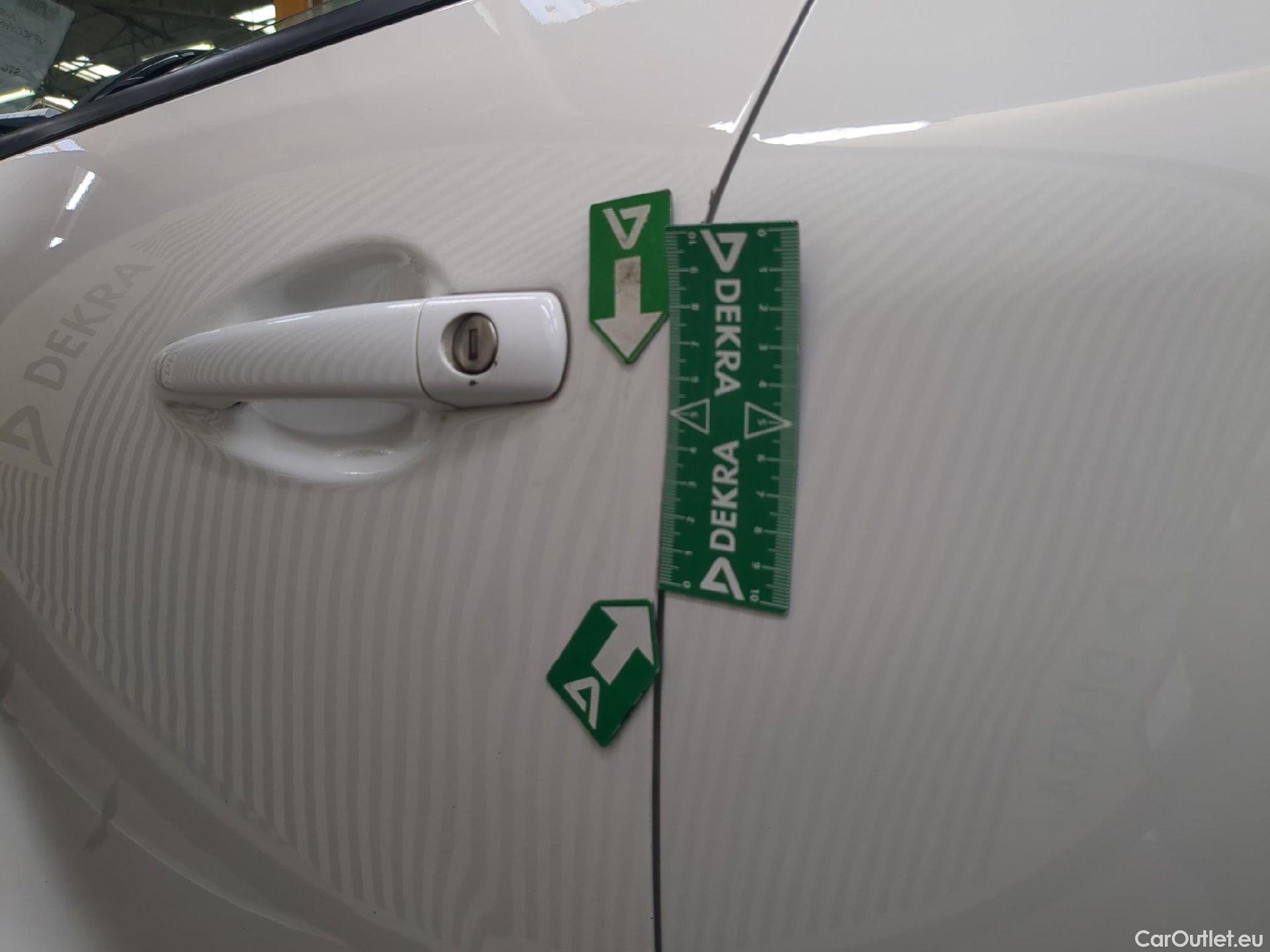  Peugeot  208  Affaire Premium Pack 1.5 HDi 100CV BVM5 E6dT #31