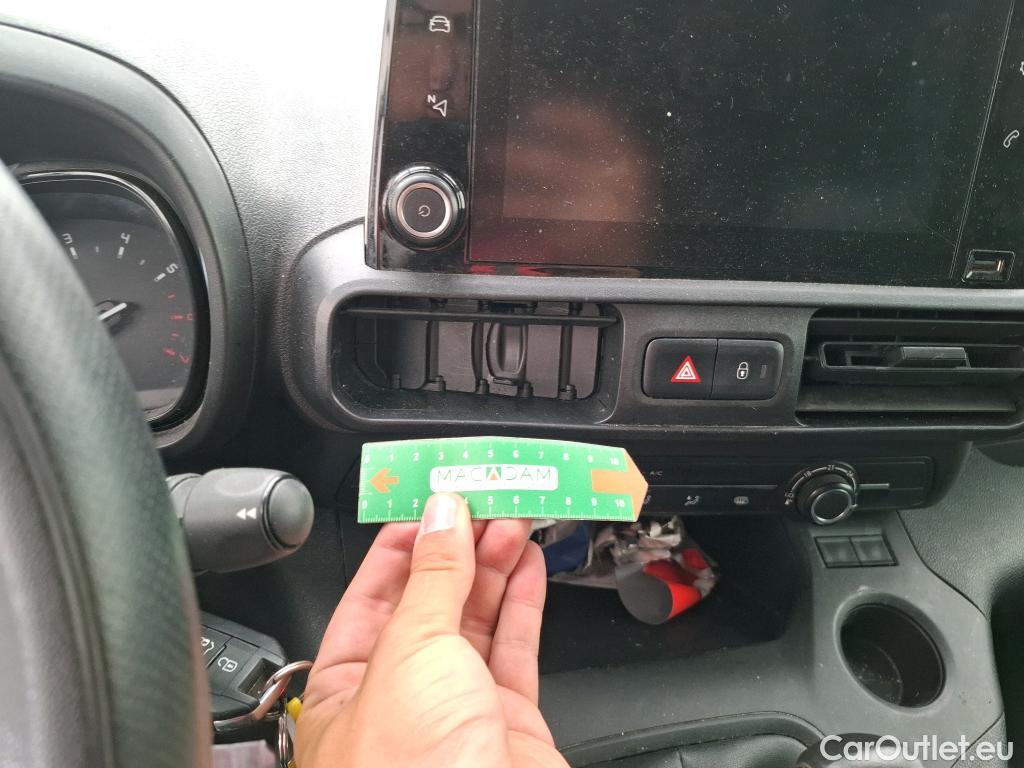  Citroen  Berlingo CITROEN  VU 4p Fourgonnette M 1000kg BHDi 100 SandS BVM Driv #44