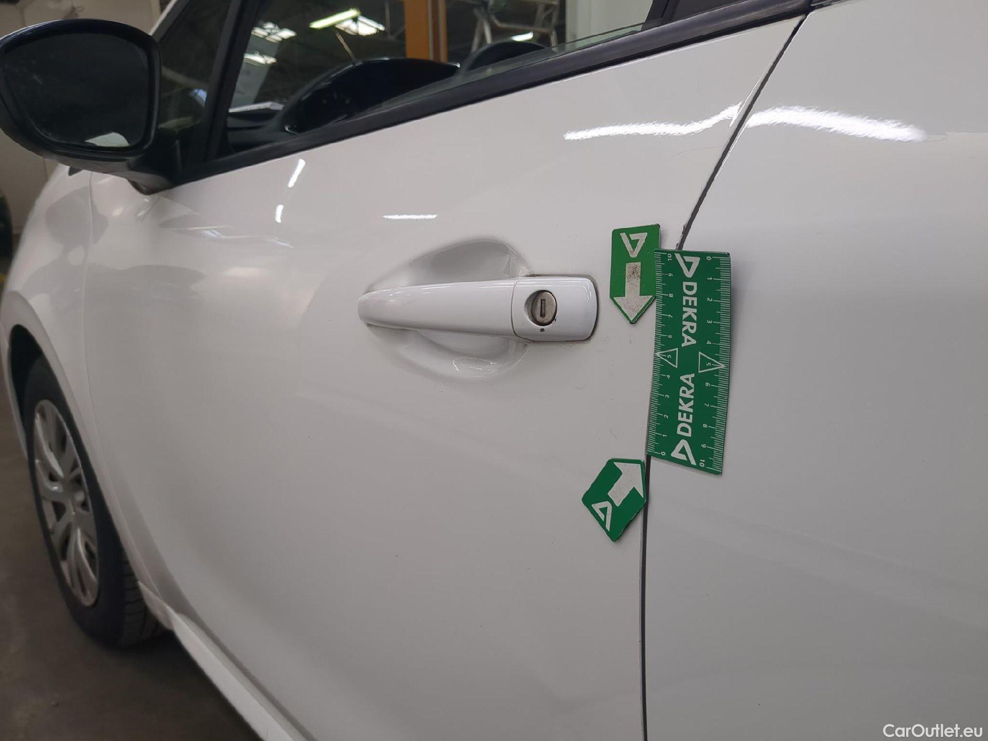  Peugeot  208  Affaire Premium Pack 1.5 HDi 100CV BVM5 E6dT #32