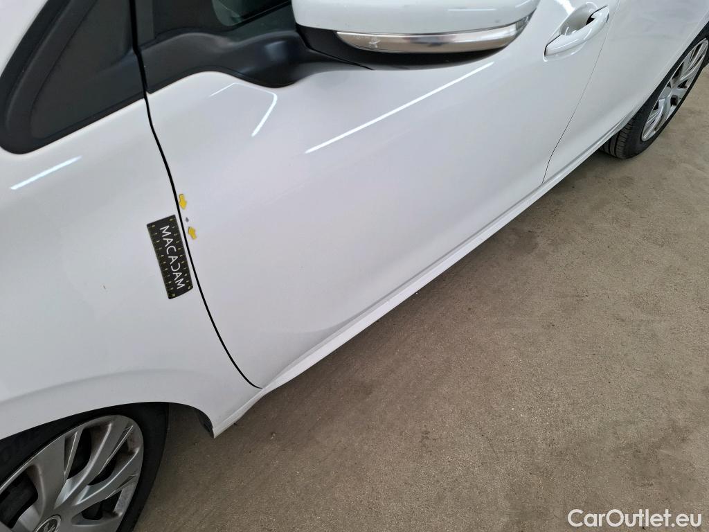  Peugeot  208  Affaire Premium 1.5 HDi 100CV BVM5 E6dT #33