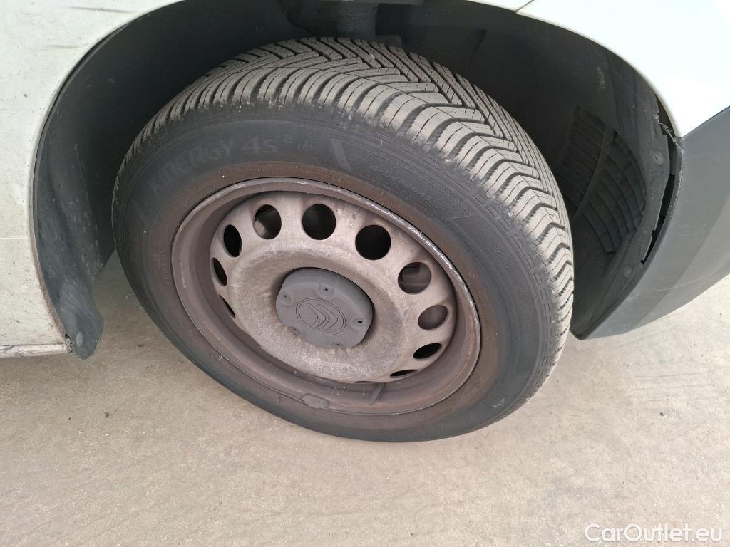  Citroen  Berlingo CITROEN  VU 4p Fourgonnette M 1000kg BHDi 100 SandS BVM Driv #32