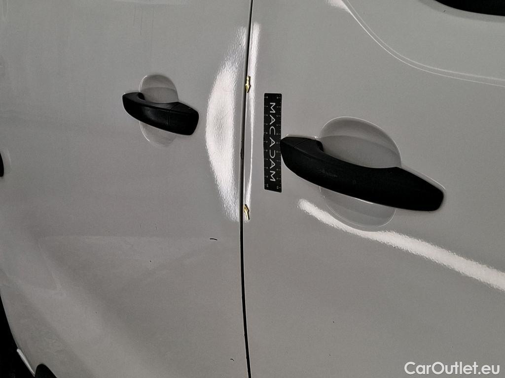  Peugeot  Expert  Fourgon Asphalt L2 2.0 HDi 120CV BVM6 E6dT #24