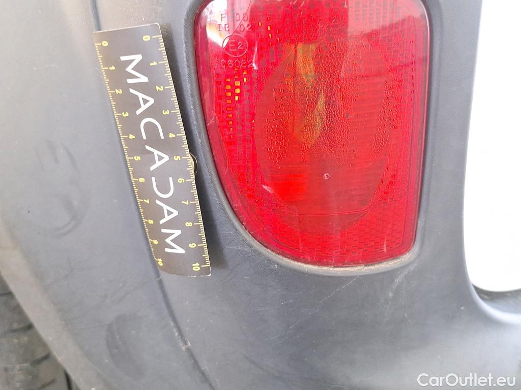  Renault  Kangoo  II Express Grand Confort (L1) 1.5 dCi 95CV BVM6 E6dT #31