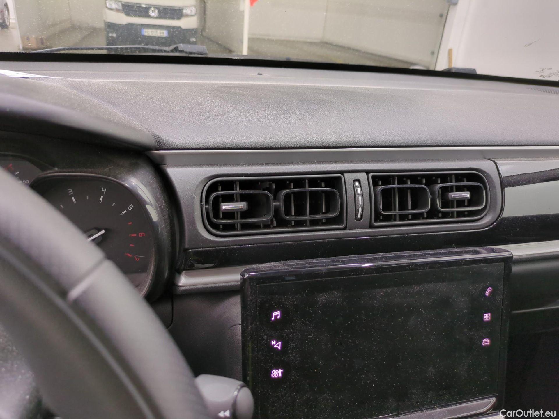  Citroen  C3 CITROEN  / 2016 / 5P / Berline PureTech 82 S&S BVM Feel Business #1