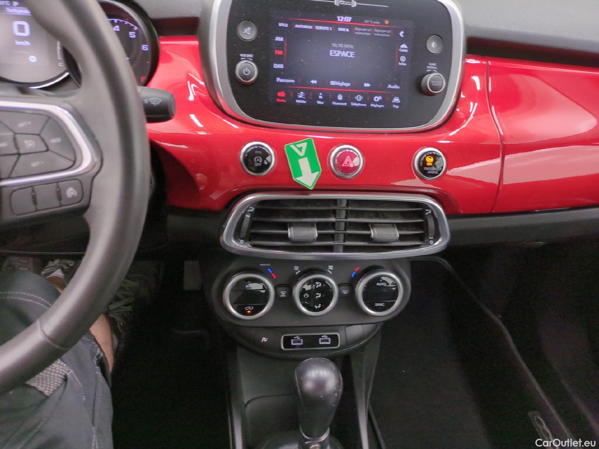  Fiat  500 FIAT X / 2018 / 5P / SUV 1.3 FFly T T4 150ch DCT Cross #1