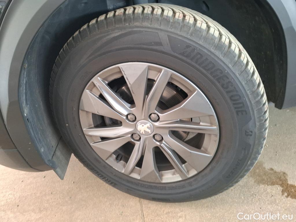  Peugeot  2008  Active Pack 1.2 PureTech 130CV BVA8 E6d #14
