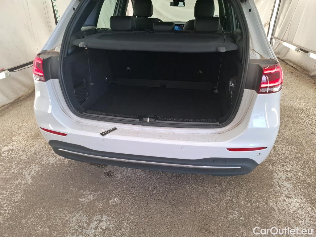  Mercedes  B-Klasse MERCEDES-BENZ Classe B / 2019 / 5P / monospace B 180 d Business Line #17