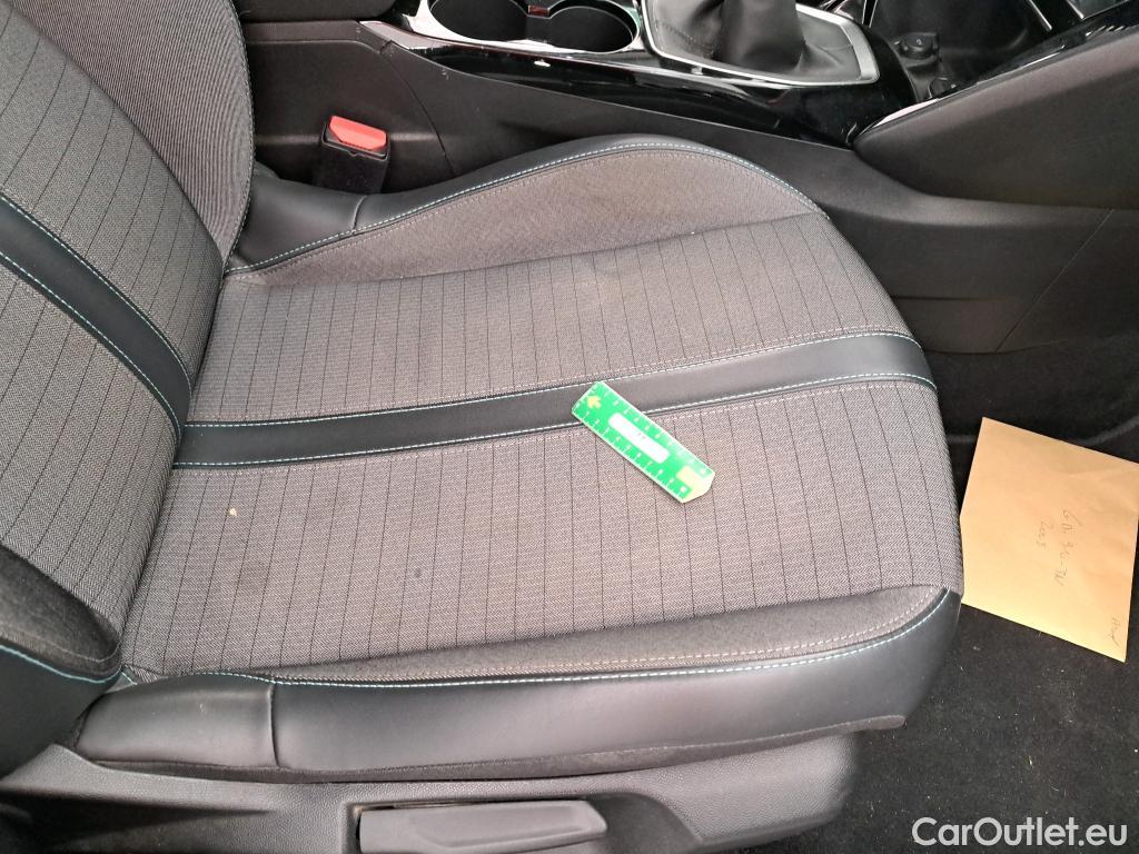  Peugeot  2008  Allure Pack 1.5 HDi 110CV BVM6 E6d #16