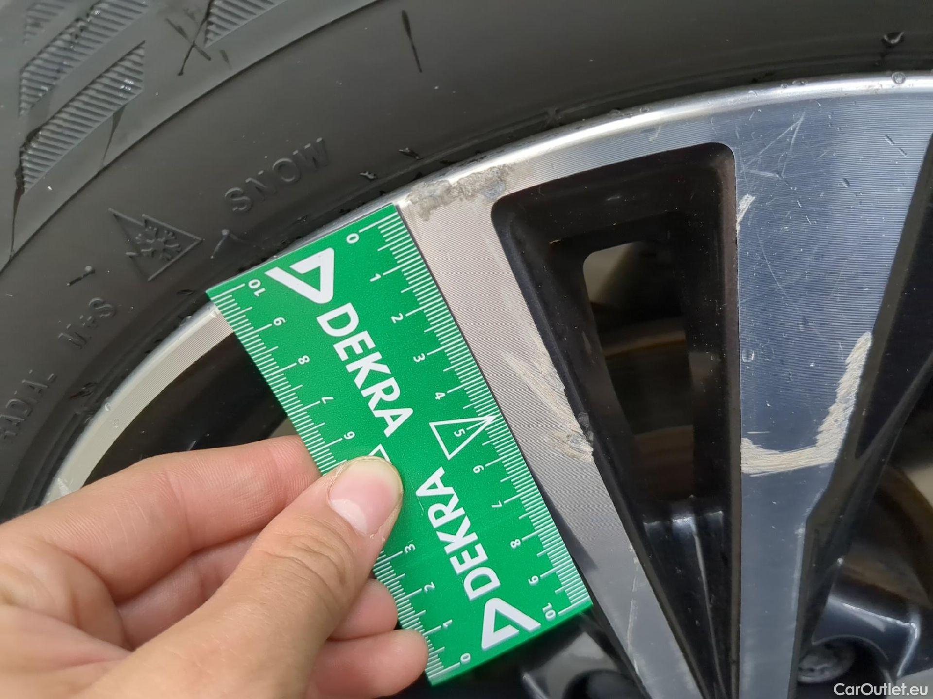  Nissan  Qashqai NISSAN  5p Crossover 1.3 DIG-T 140 N-Connecta #17
