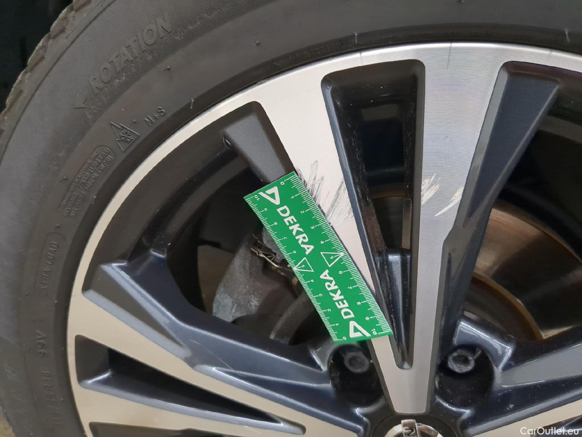  Nissan  Qashqai NISSAN  5p Crossover 1.3 DIG-T 140 N-Connecta #10