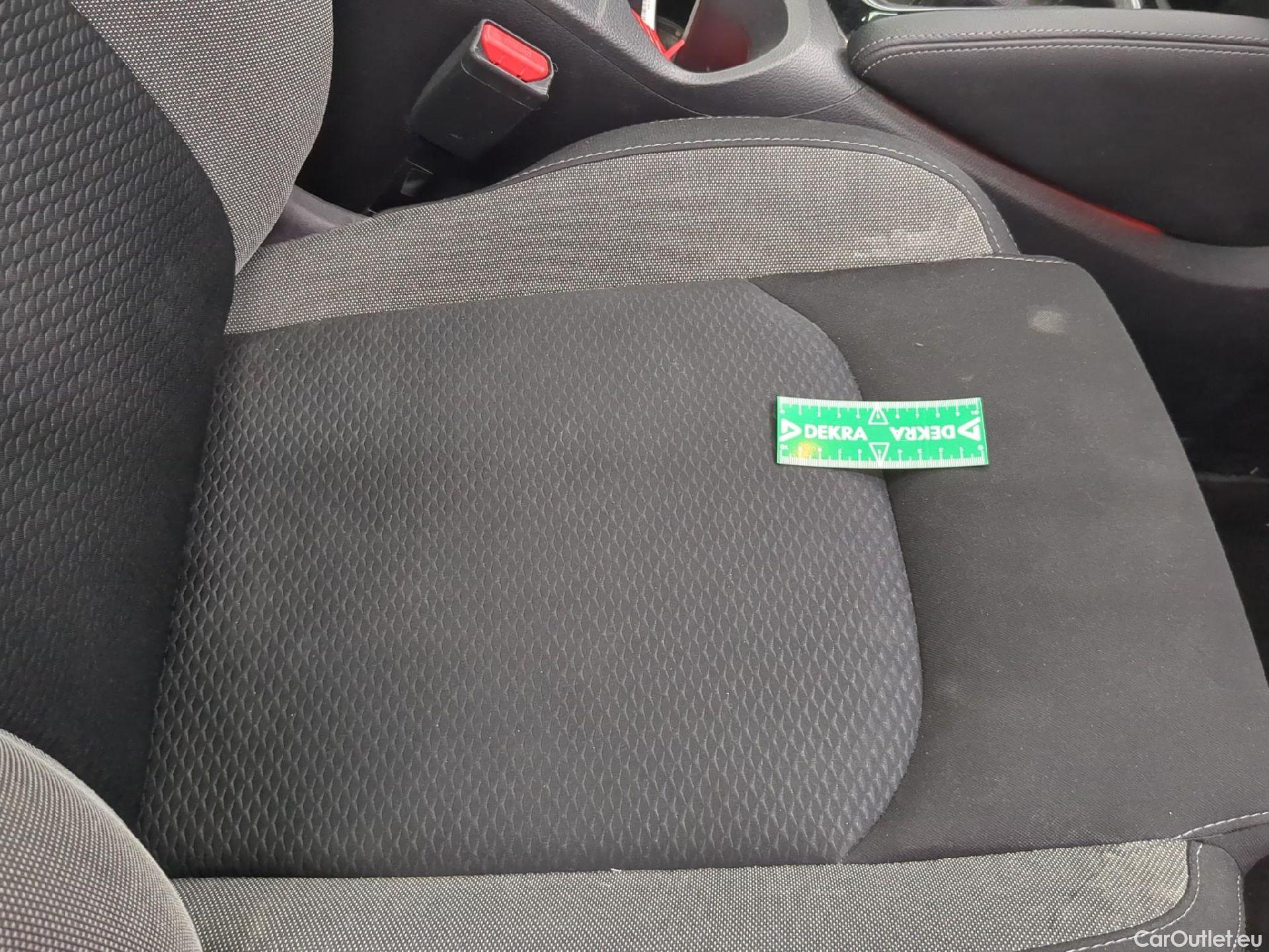  Nissan  Qashqai NISSAN  5p Crossover 1.3 DIG-T 140 N-Connecta #47