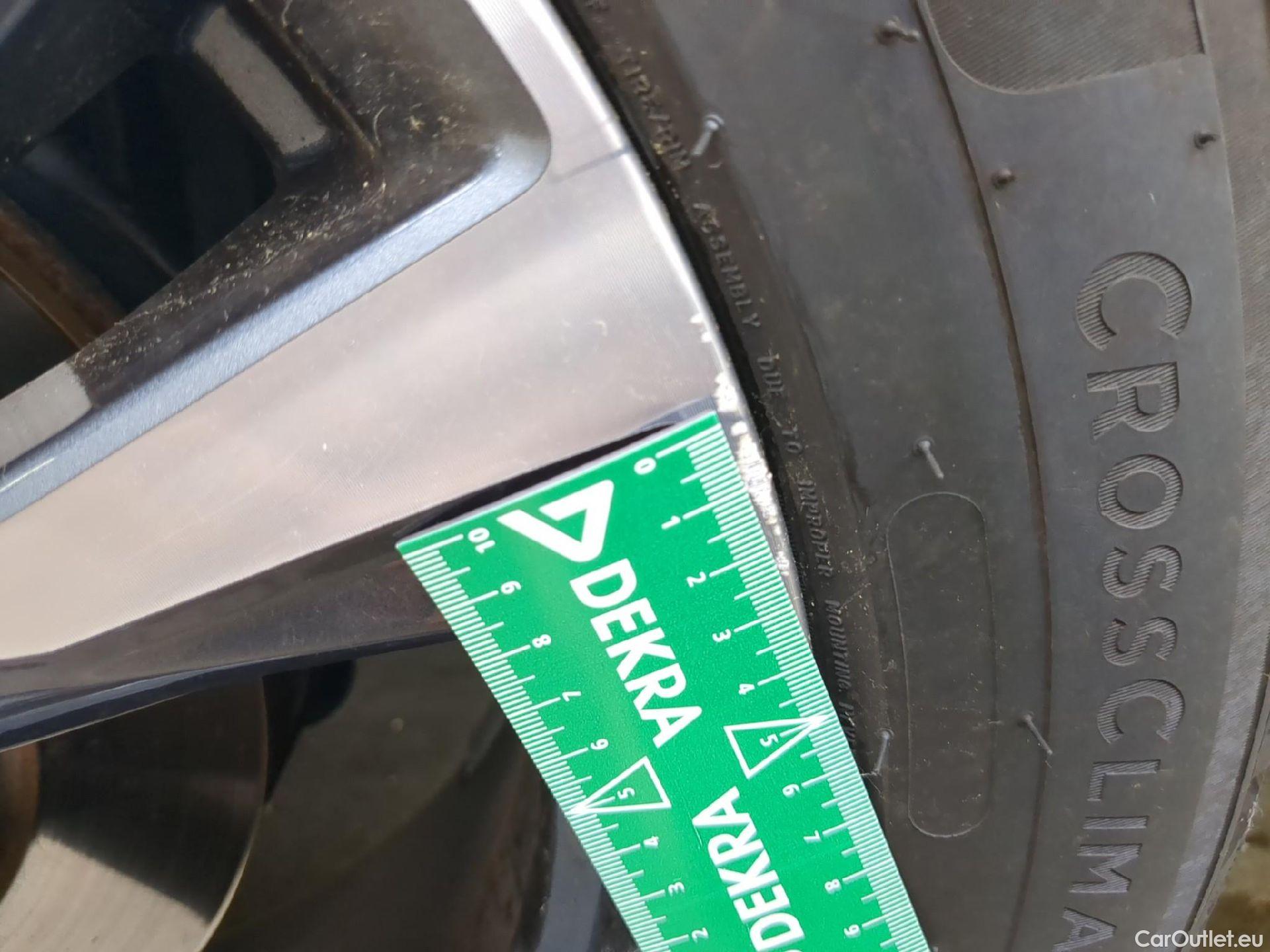  Nissan  Qashqai NISSAN  5p Crossover 1.3 DIG-T 140 N-Connecta #8