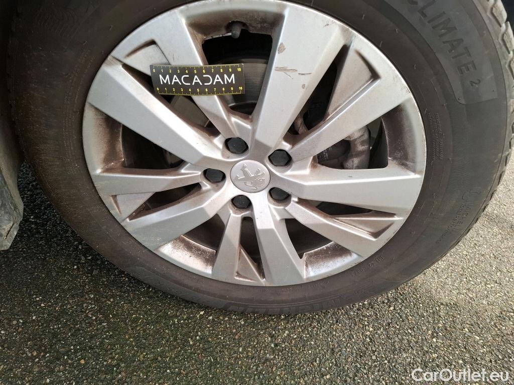  Peugeot  5008  Active Pack 1.5 HDi 130CV BVA8 7 Sieges E6d #29