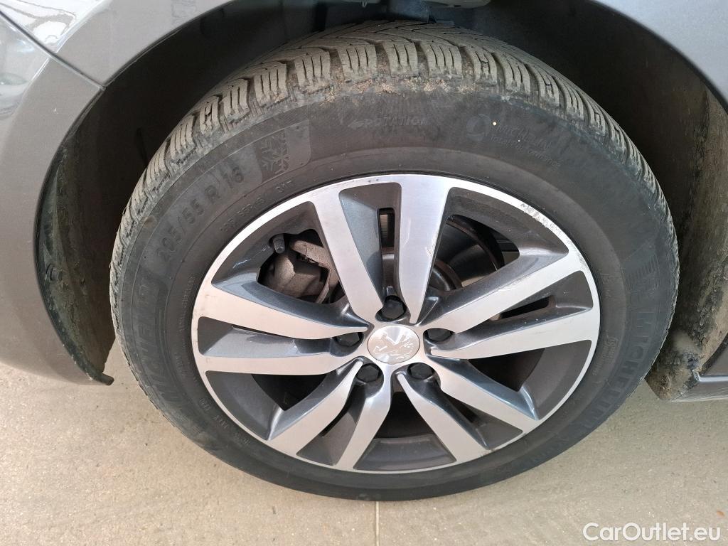  Peugeot  308  Allure 1.2 PureTech 130CV BVA8 E6d #20