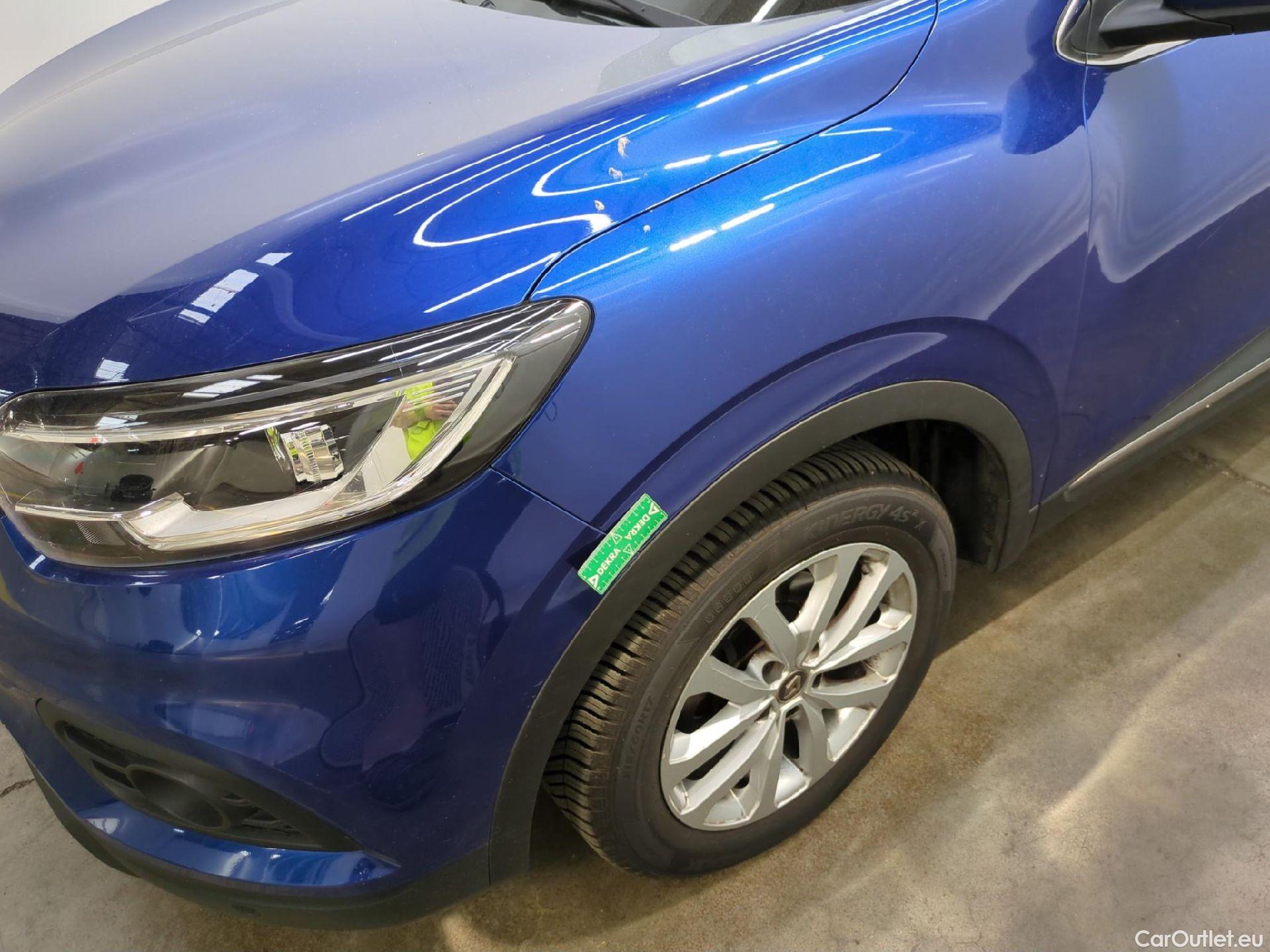  Renault  Kadjar RENAULT  / 2018 / 5P / Crossover Business Blue dCi 115 #25