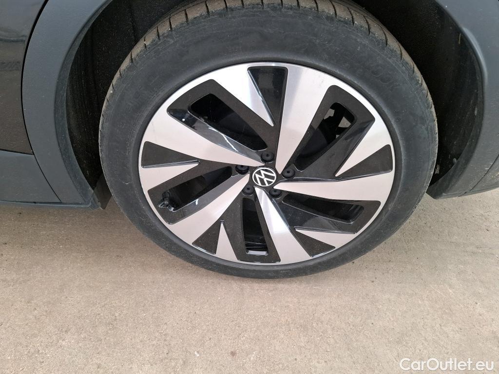  Volkswagen  ID.4  1st Pro Performance #14