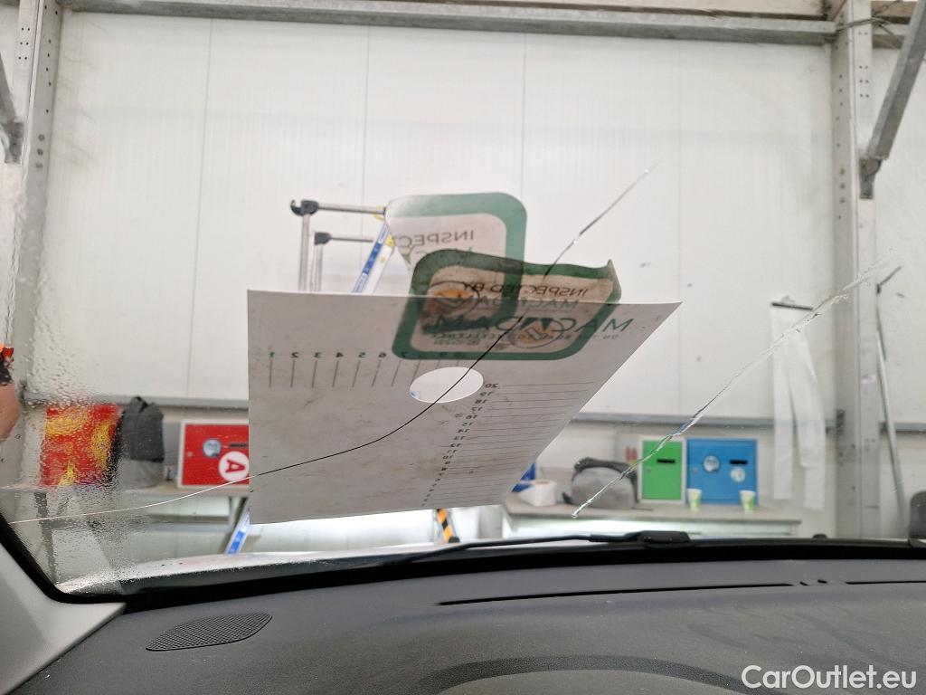  Citroen  C3 CITROEN  Société / 2020 / 5P / Berline / VU BlueHDi 100 SandS BVM6 Feel Nav #2