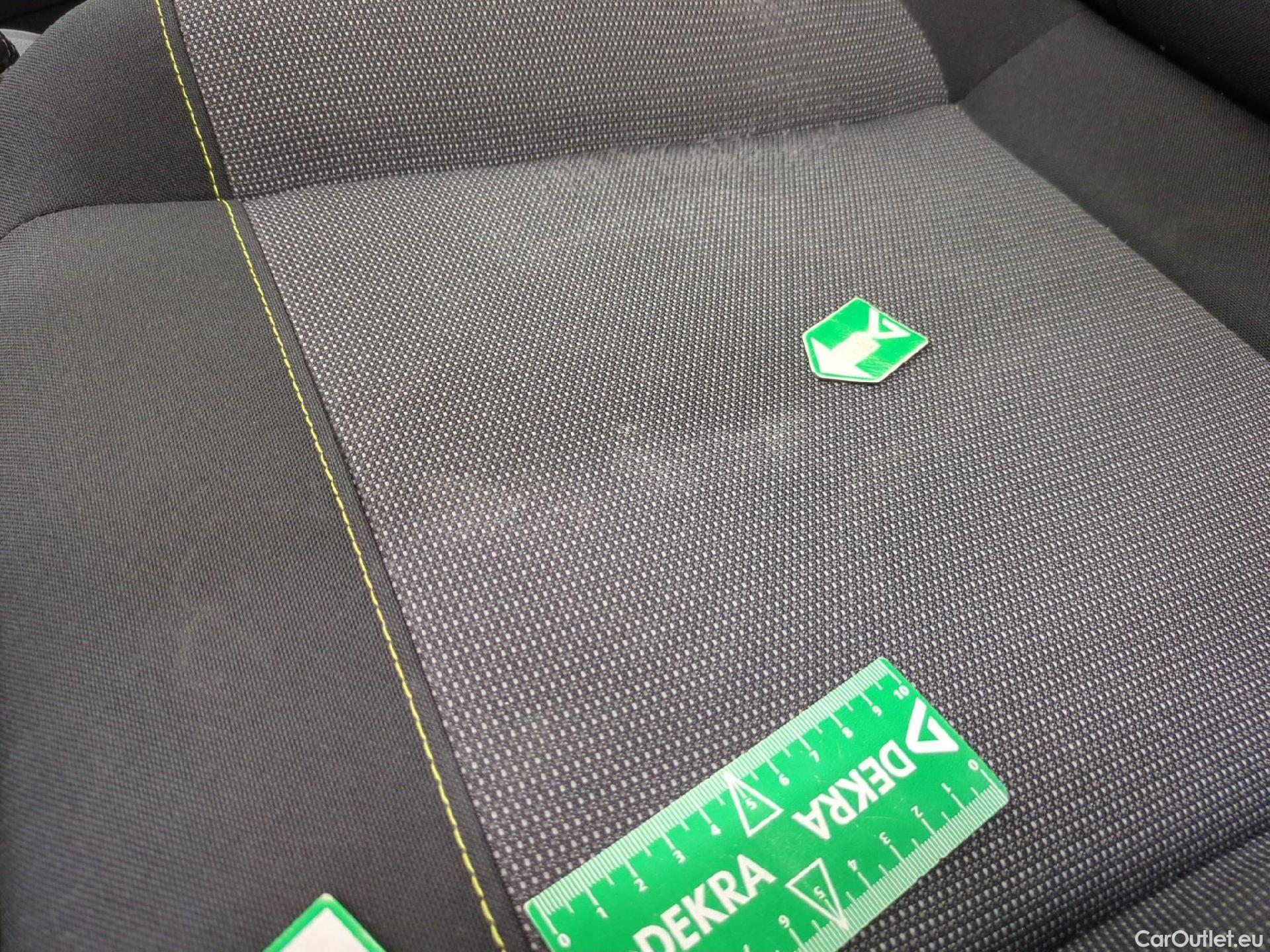  Citroen  C3 CITROEN  Société / 2020 / 5P / Berline / VU BlueHDi 100 SandS BVM6 Feel Nav #6