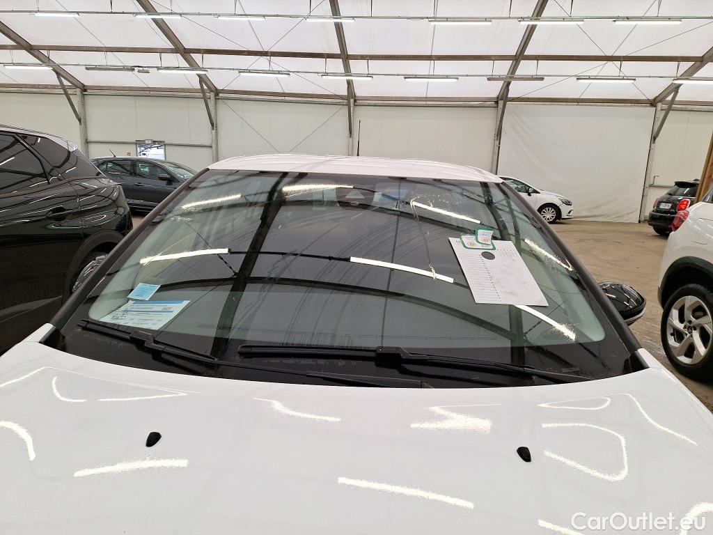  Citroen  C3 CITROEN  Société / 2020 / 5P / Berline / VU BlueHDi 100 SandS BVM6 Feel Nav #1