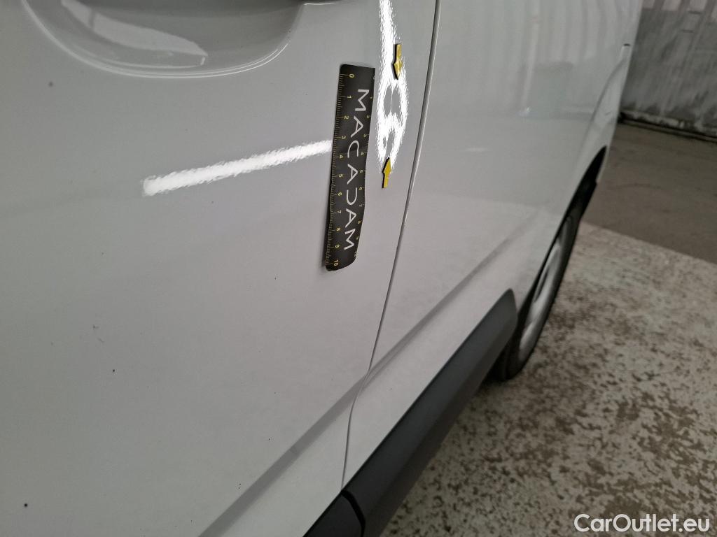  Citroen  Berlingo CITROEN  Van / 2018 / 4P / Fourgonnette Taille M 800kg 136ch 50kWh Driver #4