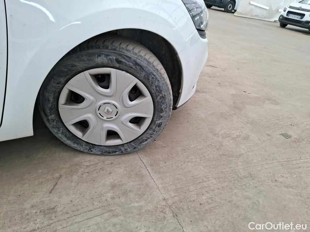  Renault  Clio  IV Air 1.5 dCi 90CV BVM5 E6 #30