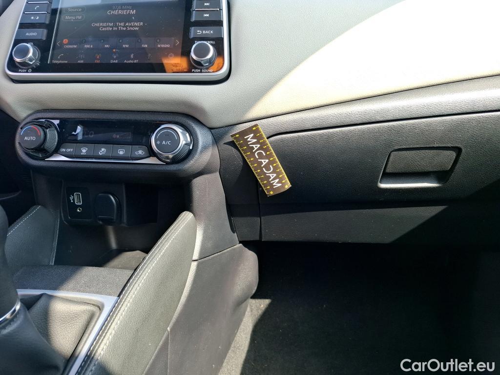  Nissan  Micra NISSAN  / 2016 / 5P / Berline IG-T 92 Business Edition #10
