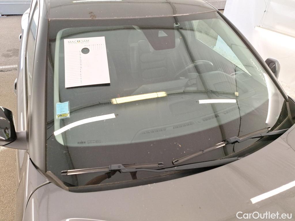 Citroen  C4  Berline Shine 1.2 PureTech 130CV BVA8 E6d #48