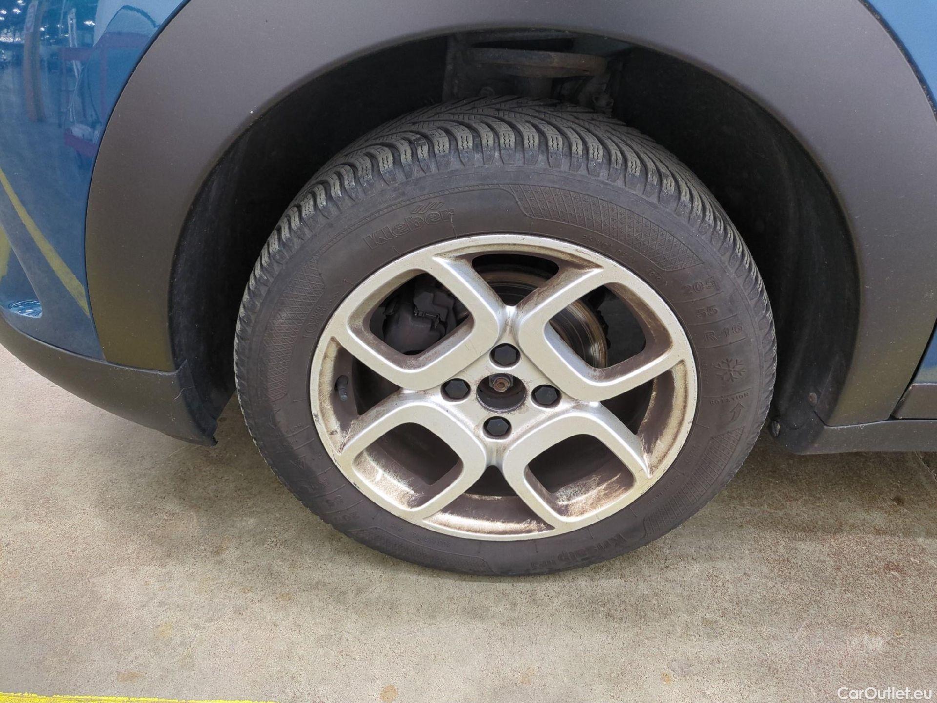  Citroen  C4 Cactus  Feel Business 1.2 PureTech 110CV BVM6 E6dT #2