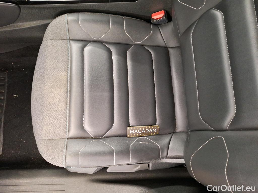  Citroen  C4  Berline Shine 1.2 PureTech 130CV BVA8 E6d #7