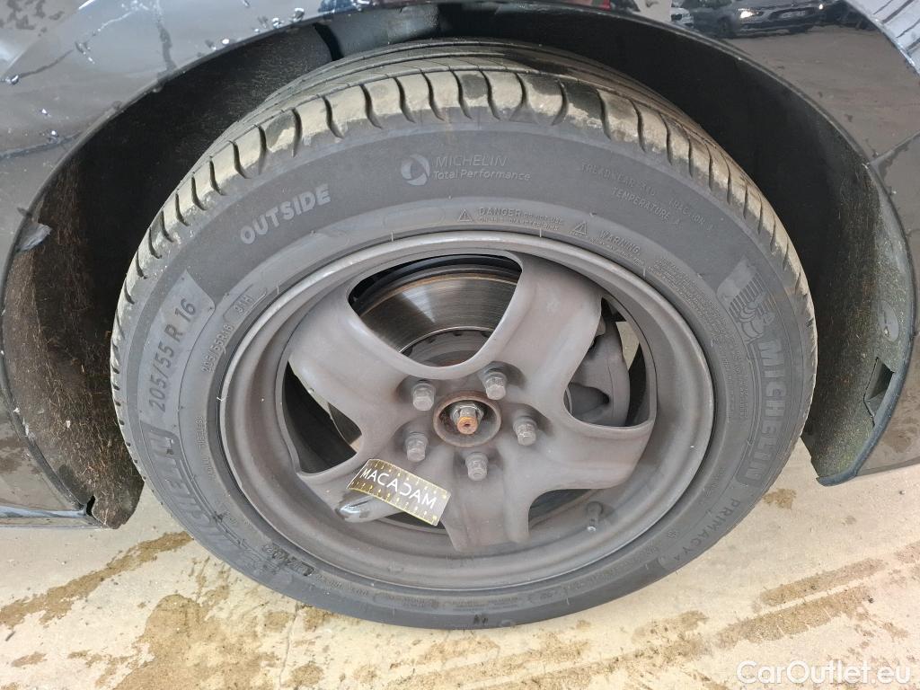  Renault  Megane  IV Berline 5pt. Business 1.5 dCi 115CV BVM6 E6dT #51