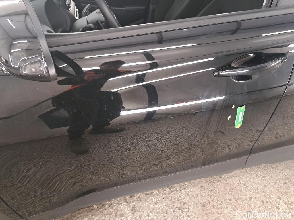  Hyundai  Konna Kona Business Hybrid 2WD 1.6 GDI 140CV BVA6 E6d #4