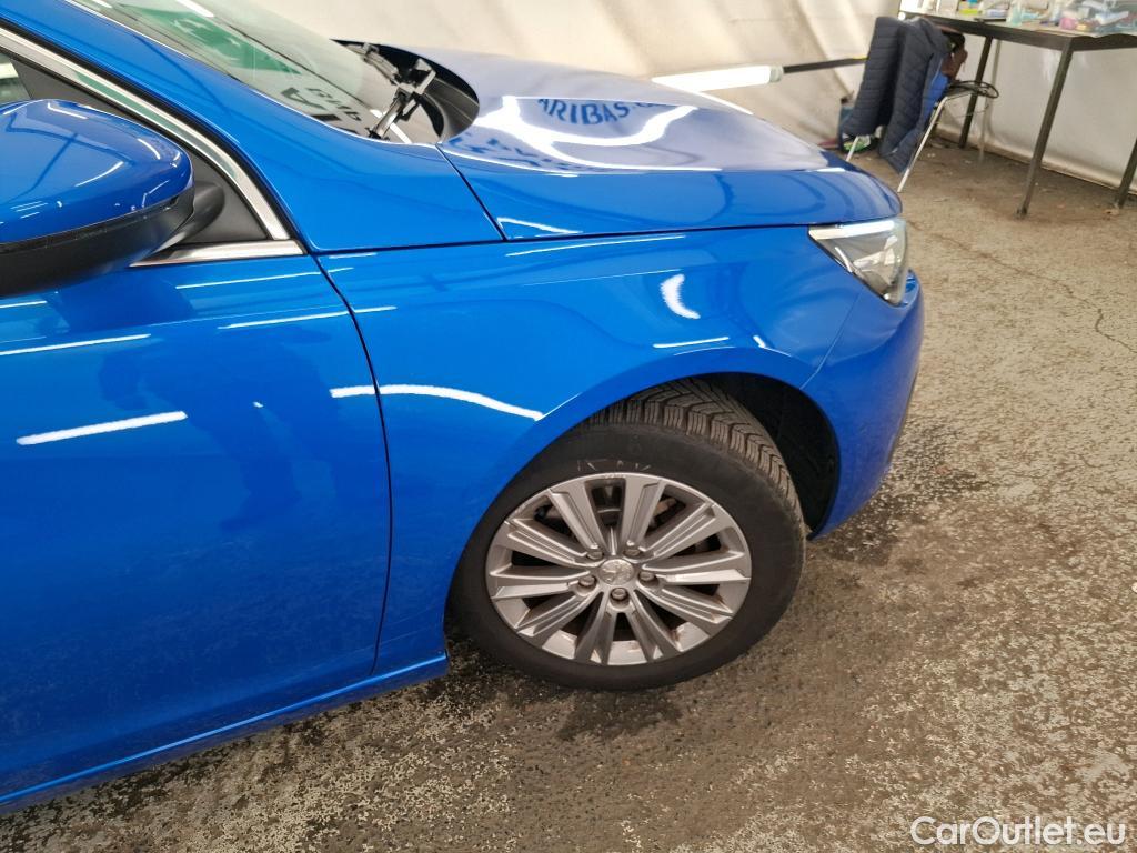  Peugeot  308  Allure Pack 1.2 PureTech 130CV BVA8 E6d #32
