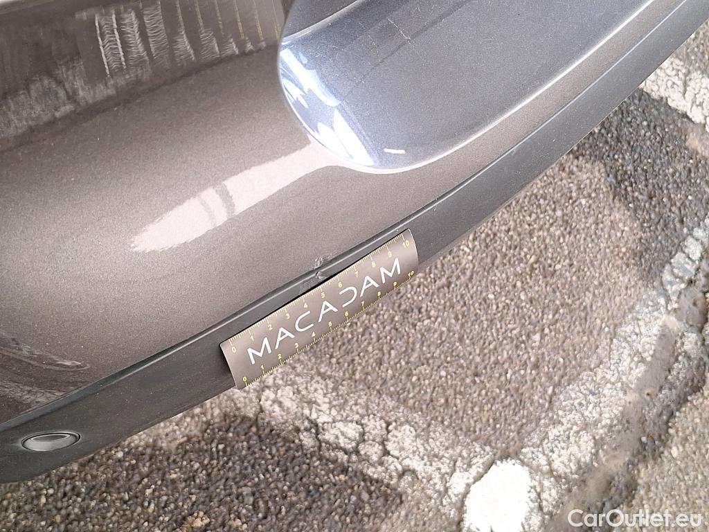  Citroen  C4  Berline Shine 1.2 PureTech 130CV BVA8 E6d #2
