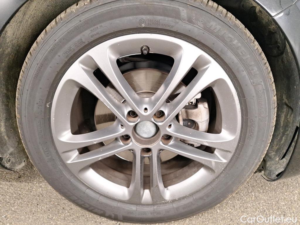  Mercedes  A-Klasse MERCEDES-BENZ Classe A Compact / 2018 / 5P / Berline A 180 d Business Line #18