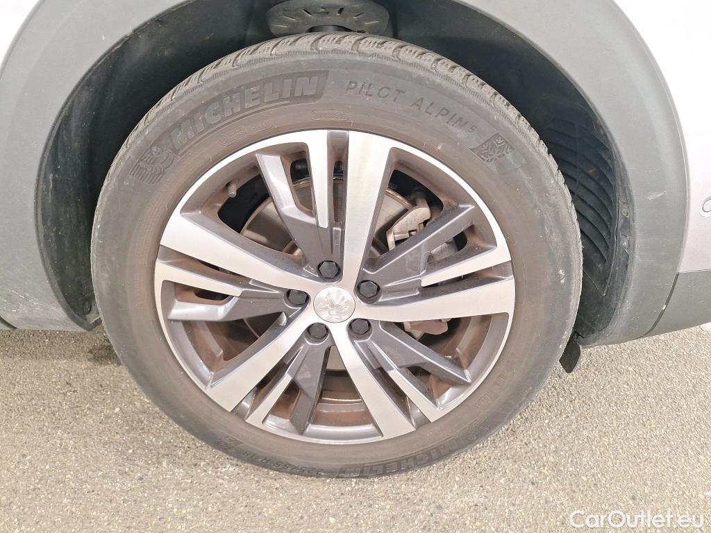  Peugeot  3008  Hybrid 225 Allure 1.6 Plug-In 225CV BVA8 E6d #18