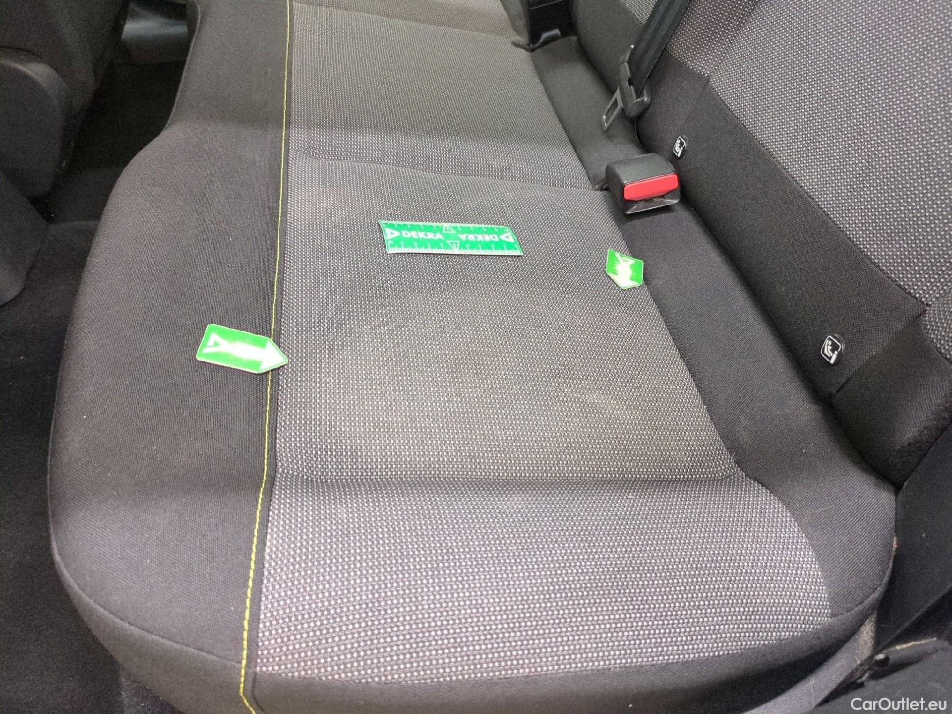  Citroen  C3 CITROEN  5p Berline BlueHDi 75 S&S BVM Feel Business #4