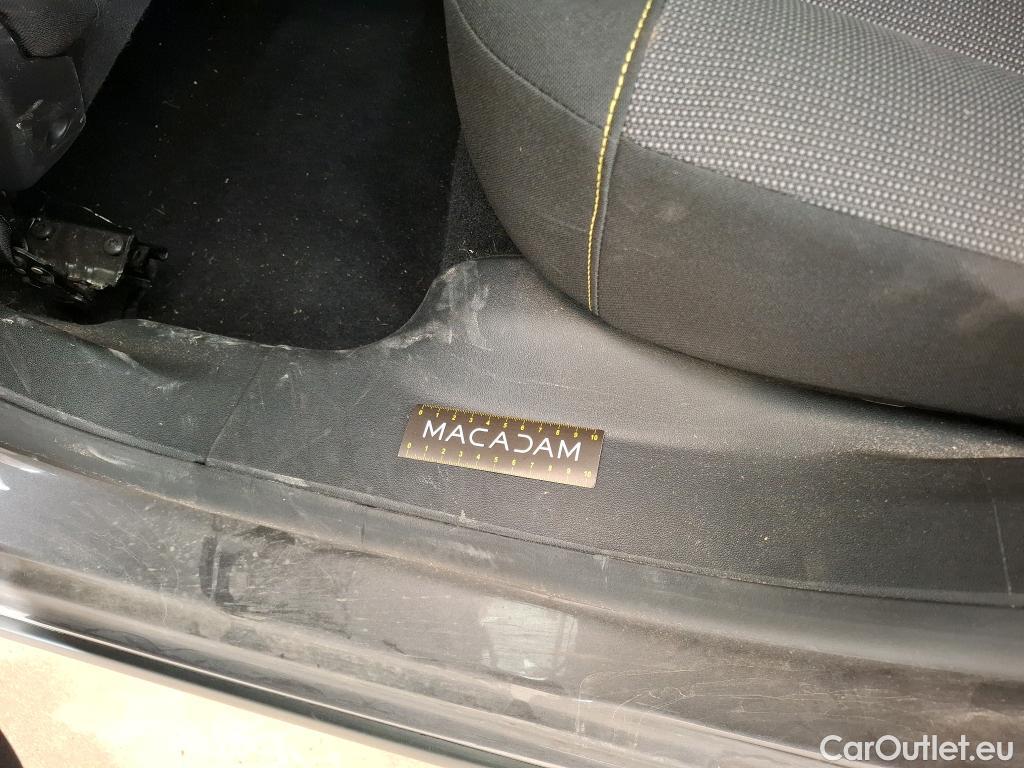  Citroen  C3  Shine Business 1.2 PureTech 110CV BVM6 E6d #9