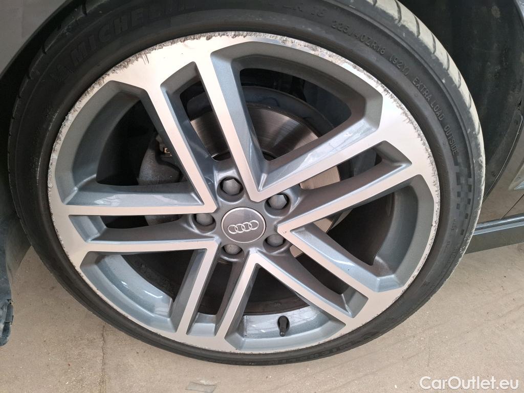  Audi  A3  Berline 35 TFSI design 1.5 TFSI 150CV BVM6 E6dT #5