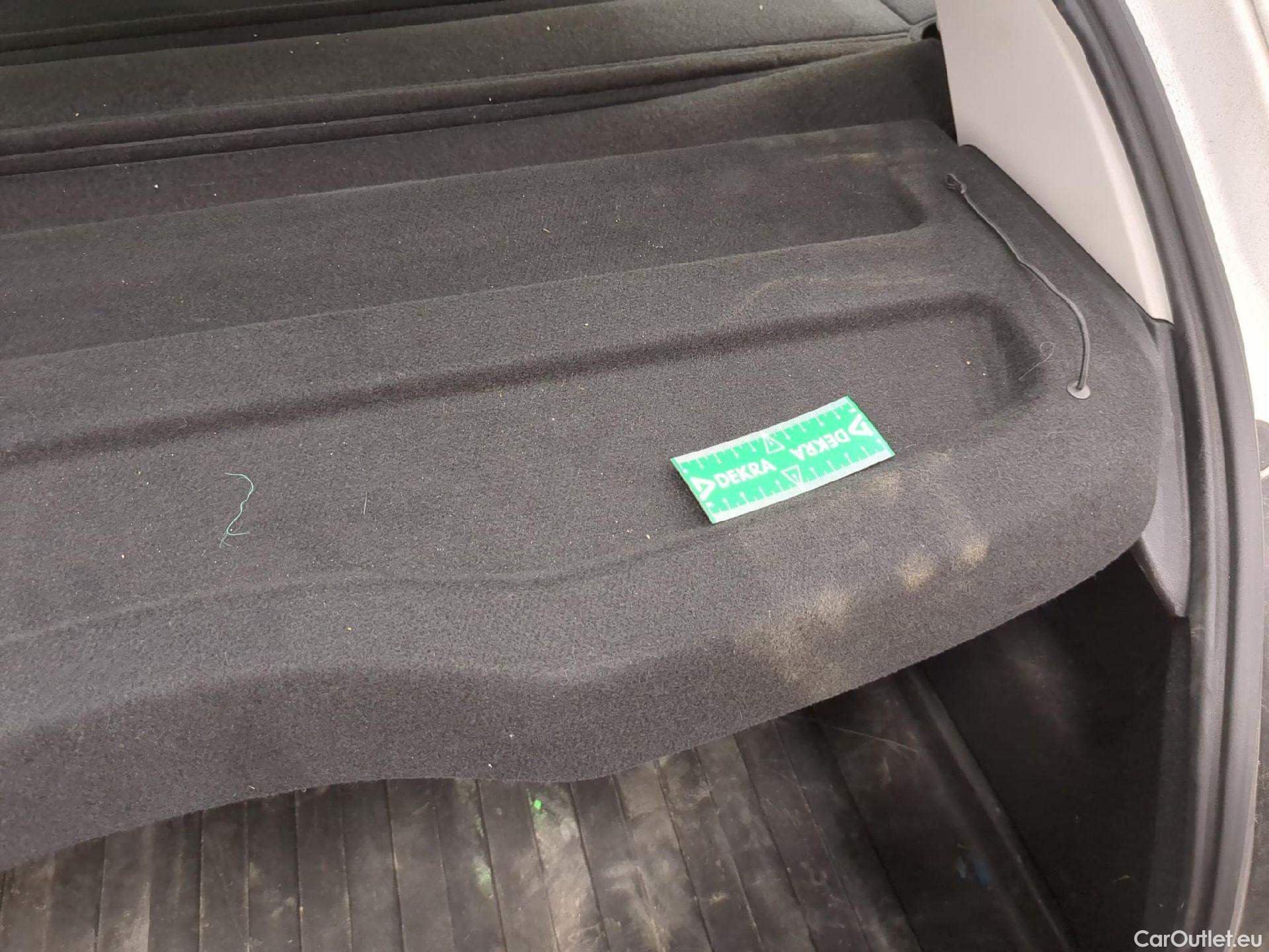  Citroen  C3  Société Feel Nav 1.2 PureTech 80CV BVM5 E6 #3