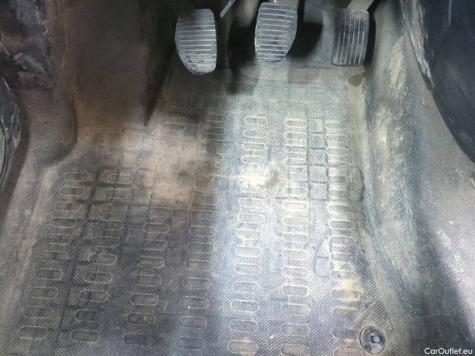  Citroen  Berlingo  Fourgon Club L1 (Court) 1.6 BlueHDi 100CV BVM5 E6 #25