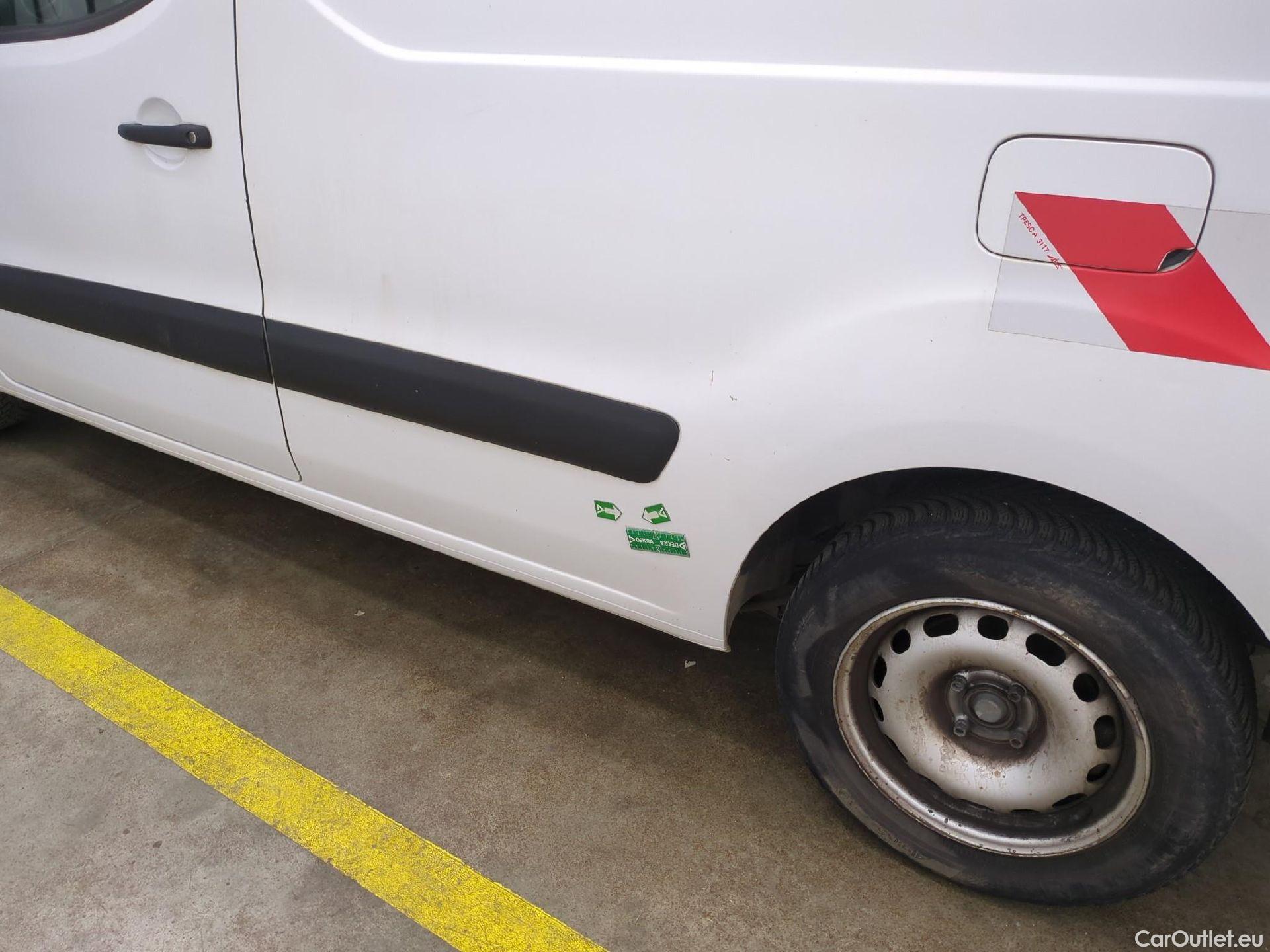  Citroen  Berlingo  Fourgon Club L1 (Court) 1.6 BlueHDi 100CV BVM5 E6 #15