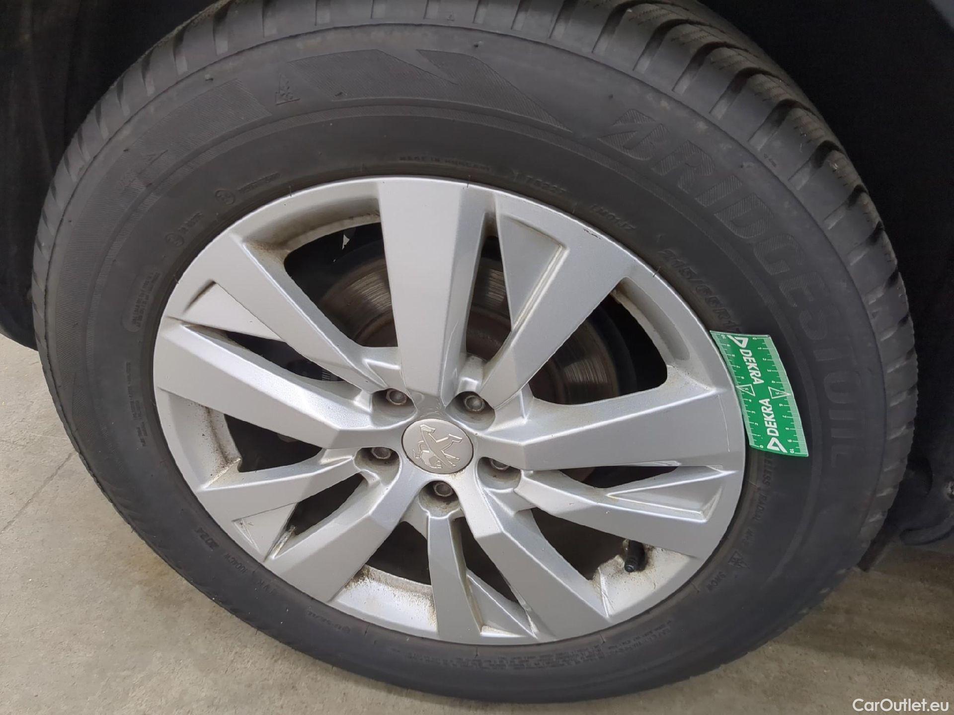  Peugeot  3008  Active Business 1.5 HDi 130CV BVA8 E6d #9