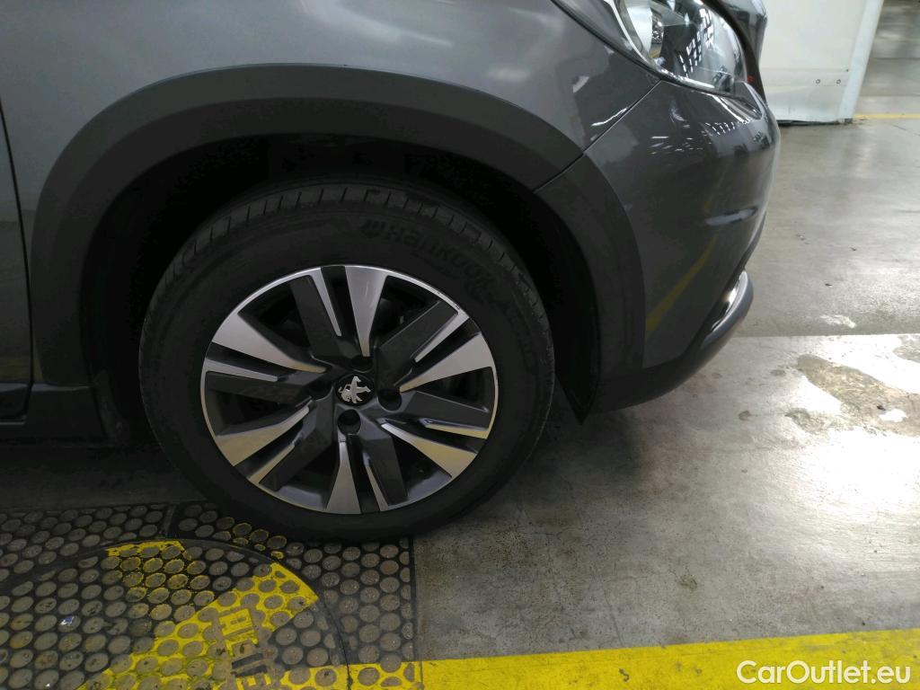  Peugeot  2008  Allure Business 1.2 PureTech 130CV BVA6 E6dT #21