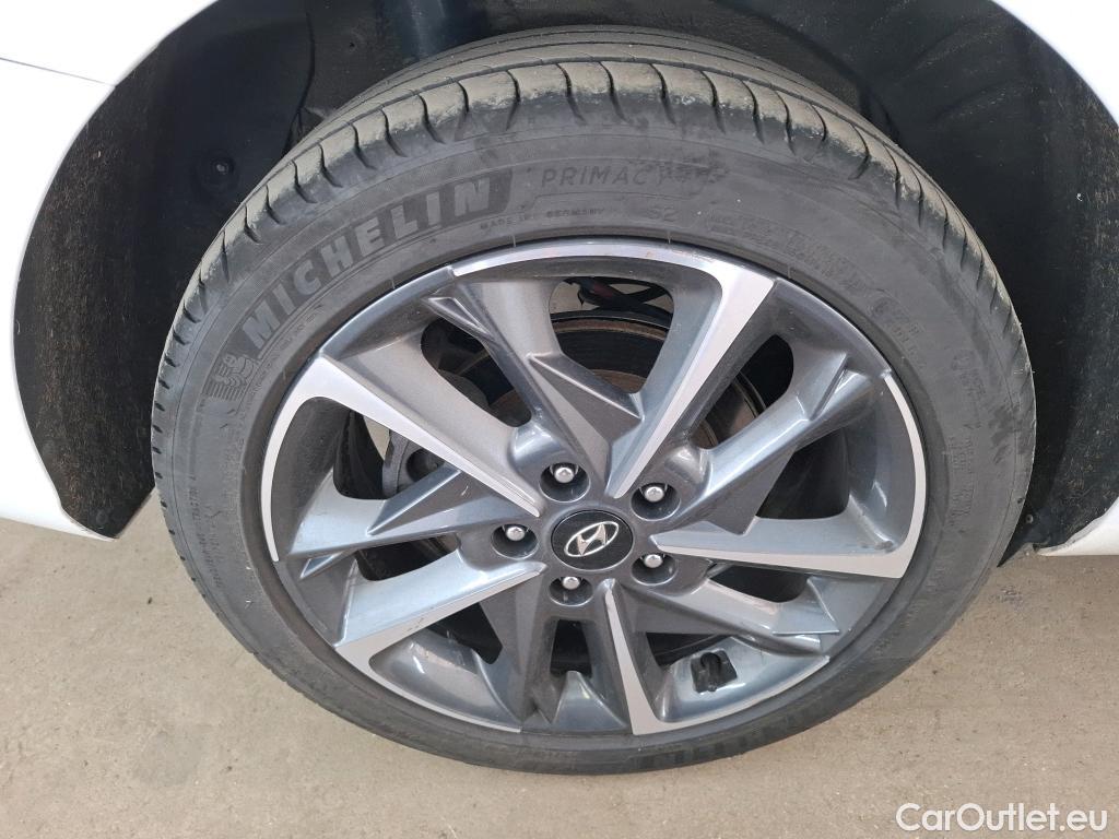  Hyundai  i30 HYUNDAI  Sport Wagon / 2020 / 5P / Break 1.0 T-GDI 120 MHEV I-MT CREATIVE SW #25