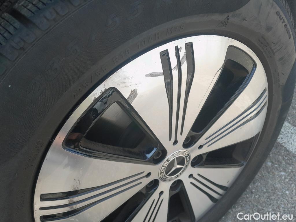  Mercedes  EQA Clase   350 4Matic (243.712) 66kWh #4